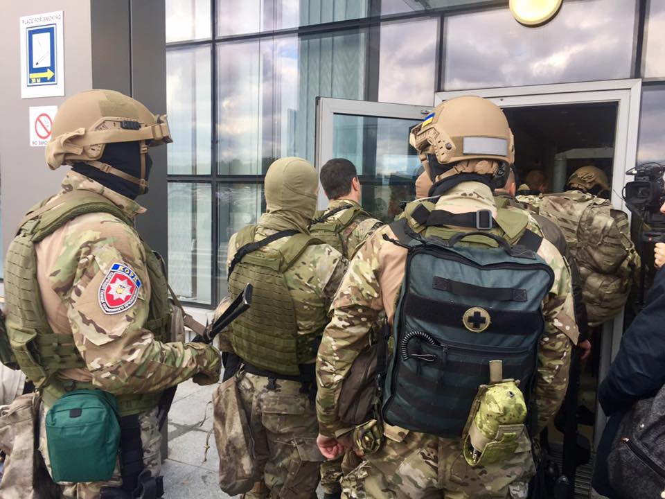 Спецбойцов КОРД выводят из Авдеевки - Нацполиция в Донобласти заявила про выполненный долг "оперативников"