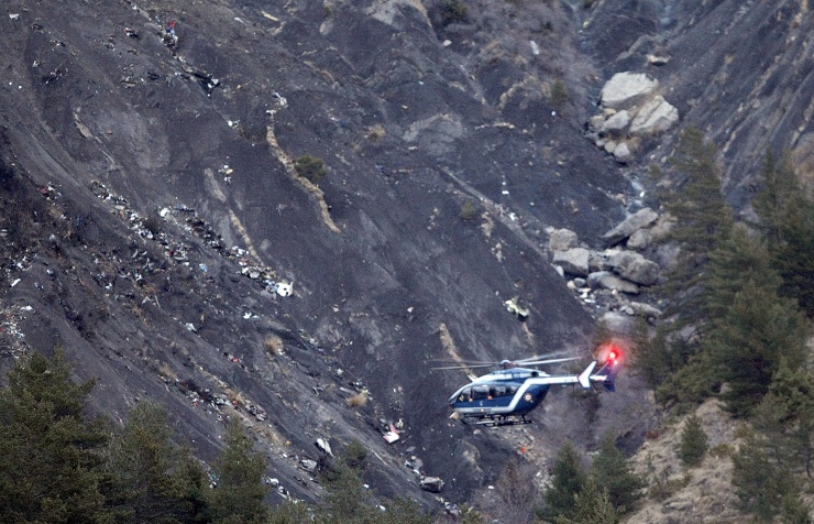 Катастрофа А320: Lufthansa выплатит родственникам погибших пассажиров €50 тысяч