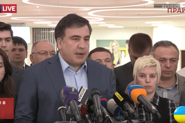 ​Саакашвили: Одессу сдают врагам Украины, центральная власть капитулировала перед местными сепарами