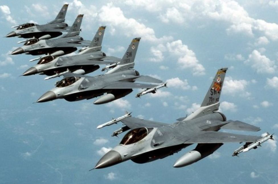 От 40 до 50 истребителей: в Минобороны Украины рассказали о передаче F-16   