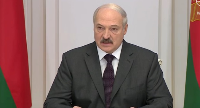 Лукашенко четко дал понять Путину, что его не устраивают условия в ЕАЭС, и он не позволит Москве грабить Беларусь