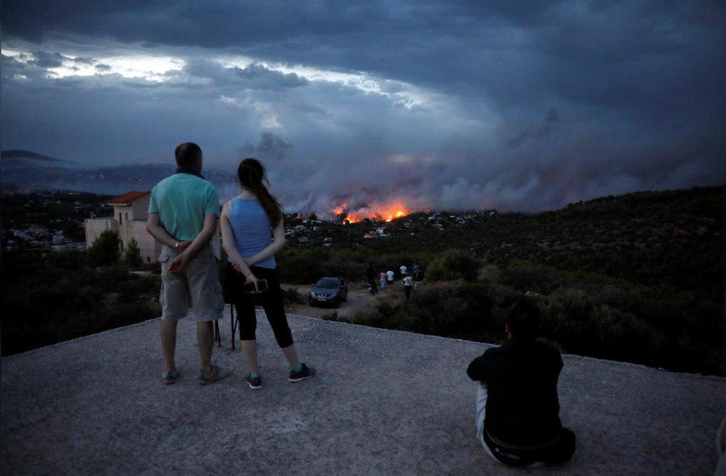 В Афинах бушует крупнейший пожар - огромное число погибших: кадры трагедии