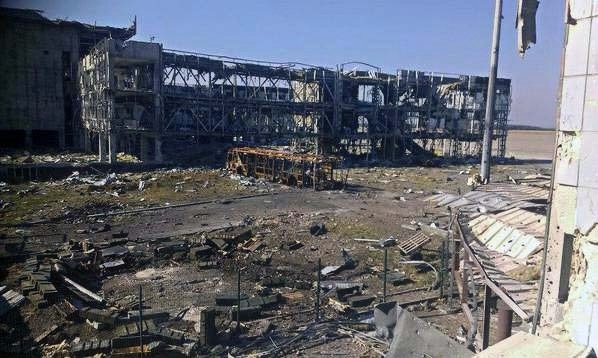 Разрушенный новый терминал донецкого аэропорта никто не контролирует - Бирюков