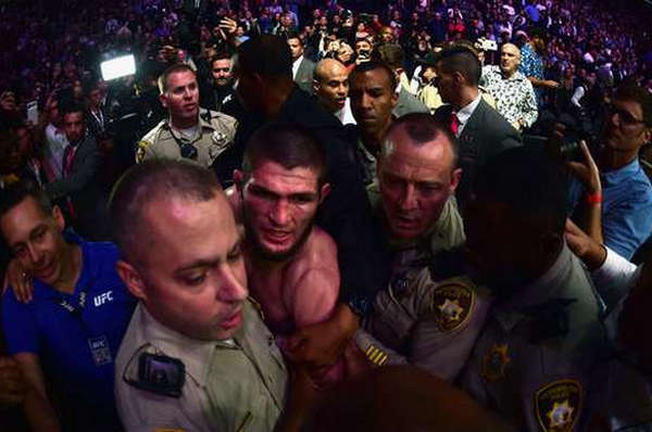 ​"Не заслуживают выступать в UFC", - Нурмагомедов лишился $2 млн гонорара и может остаться без пояса чемпиона