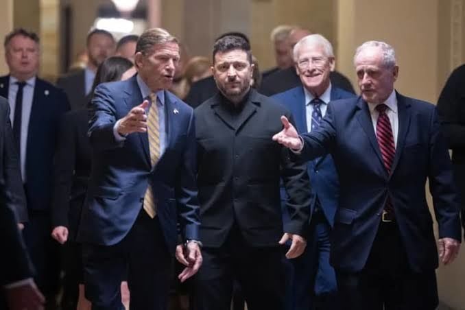 Зеленський звернувся до сенаторів США з різким проханням про Трампа – Axios
