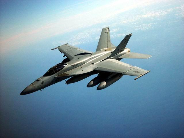 У восточного побережья США потерпели крушение два истребителя F-18