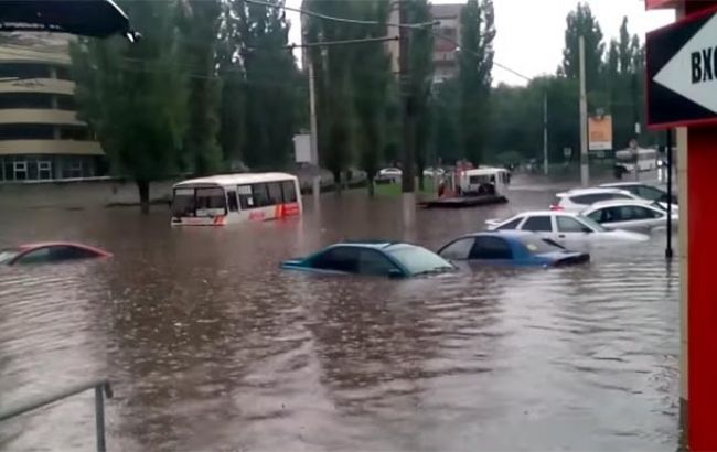 Катаклизм в Сочи: город погружается под воду – тревожные кадры насторожили всех жителей России