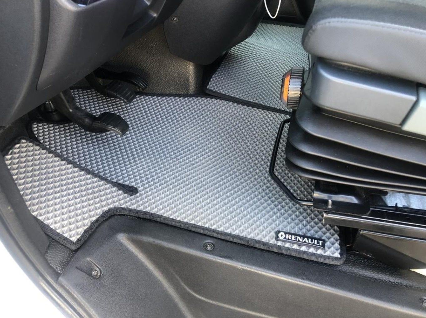 Подходят ли EVA-коврики для авто с высоким порогом