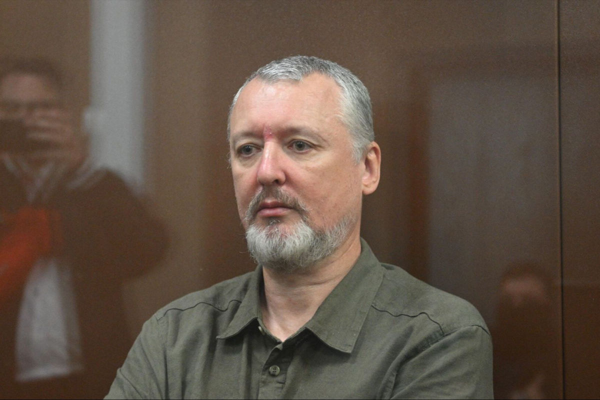 ​"Это хуже, чем скандал", - Стрелков увидел признак коллапса военного управления ВС РФ