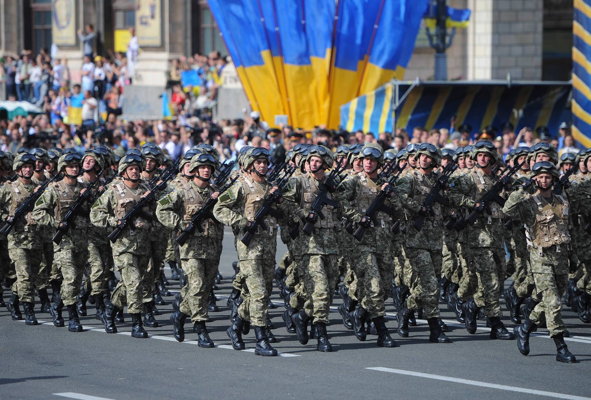 "Сотни тысяч киевлян на улицах" – прямая-трансляция военного парада ко Дню Независимости