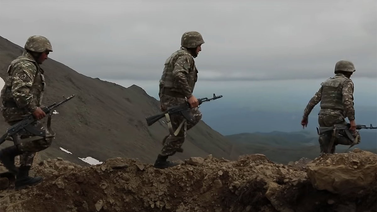 Москва сделала новое заявление об отправке армии РФ в Карабах
