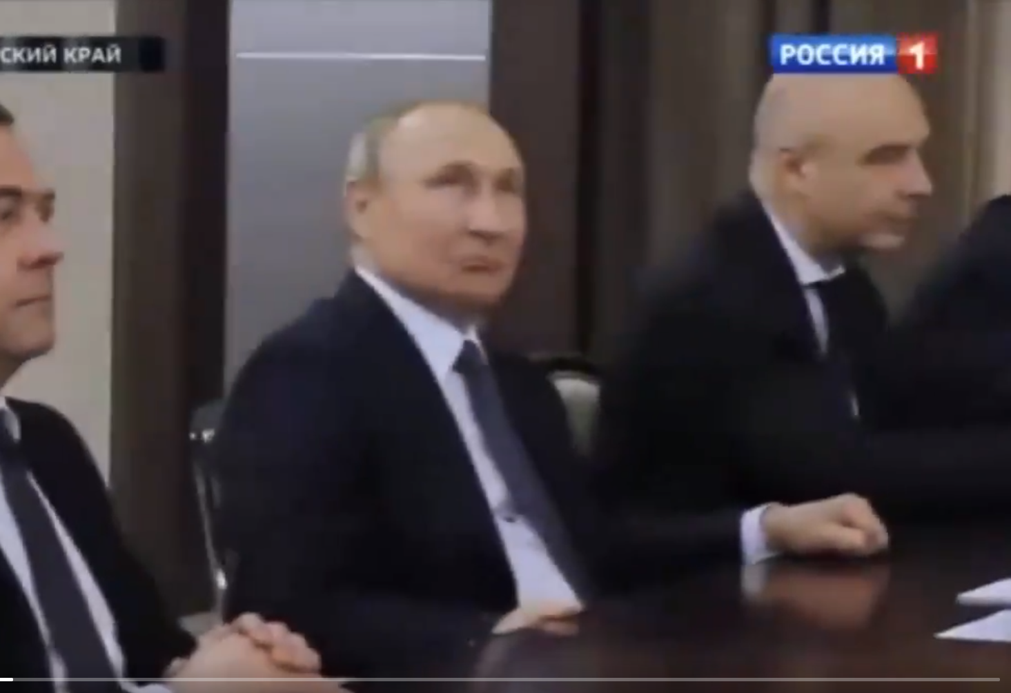 На встрече Путина и Лукашенко произошло непредвиденное: президента РФ перекосило от неожиданности