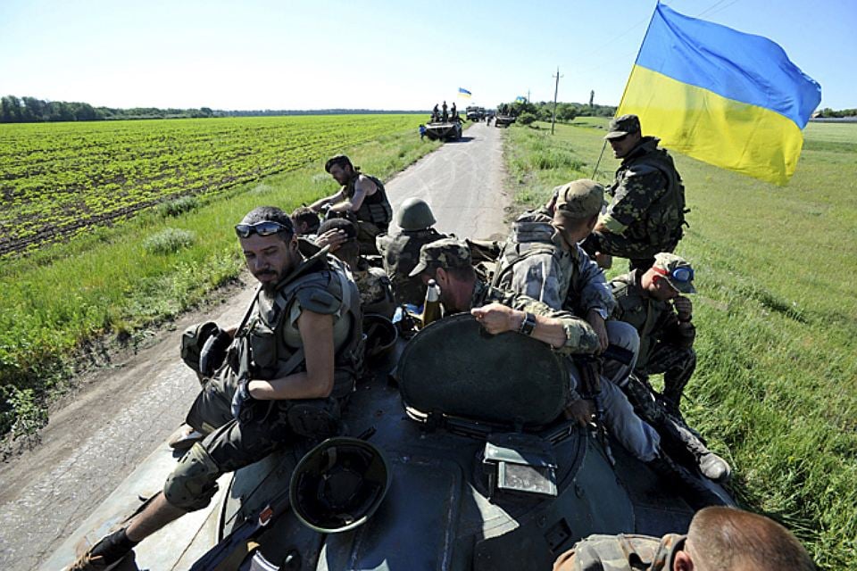 ​Под Мариуполем серьезный бой ООС с военными России: у оккупанта потери