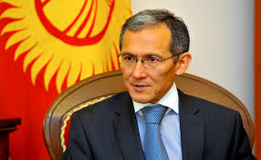 Премьер-министр Киргизии Оторбаев ушел с поста, чтобы «стряхнуть» власть