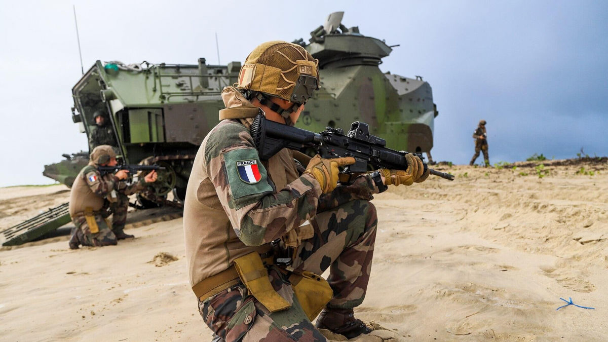 Франция готовит "малозаметное" военное подразделение, которое "будет полезно" в Украине, - RTL