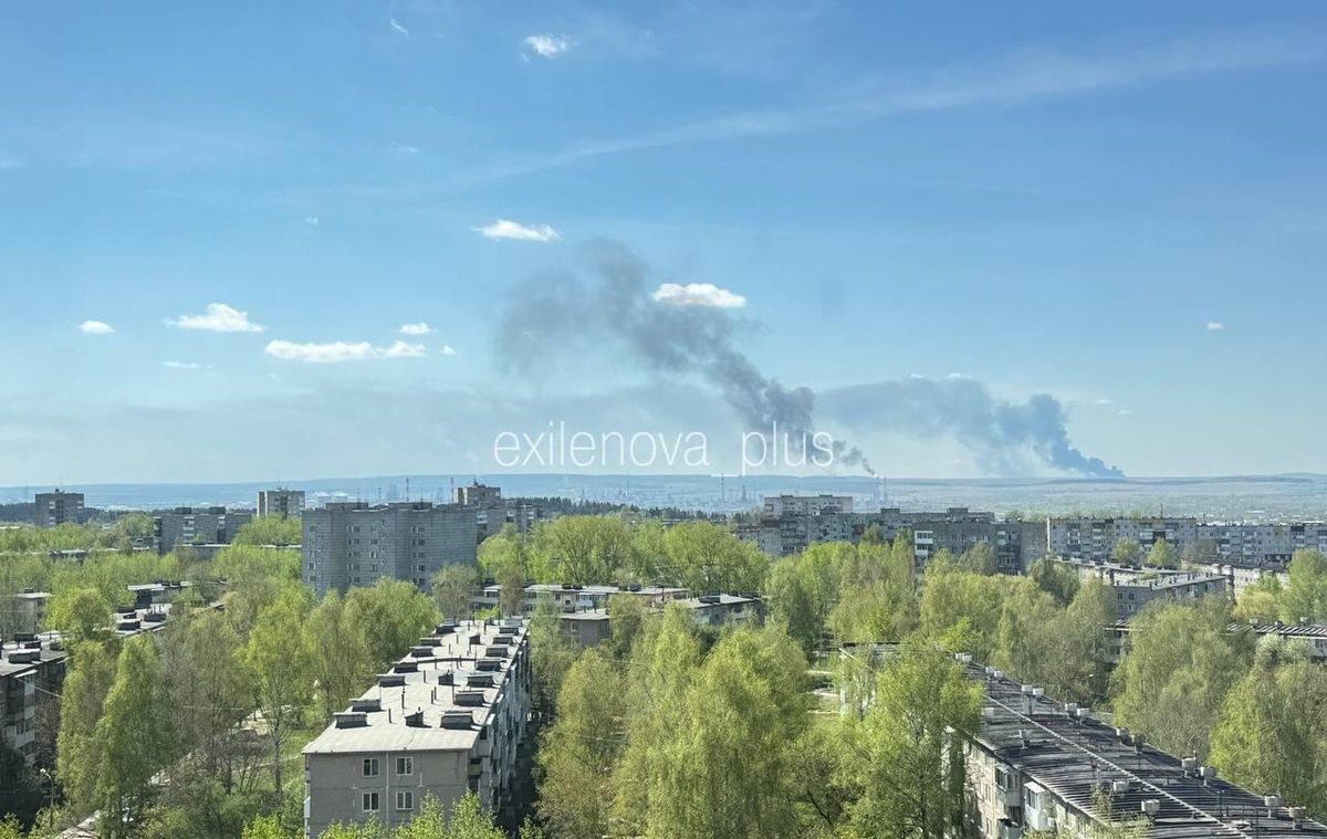 Дроны атаковали НПЗ в Перми в 1500 км от Украины: видео операции  