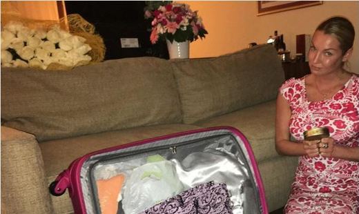 Искали наркотики, нашли рыбу: турецких пограничников удивил чемодан Волочковой, напичканный консервами