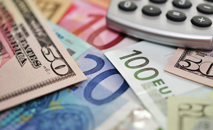 ​Мир на пороге глобального кризиса: названы 4 самые "устойчивые" валюты, которые стоит закупать