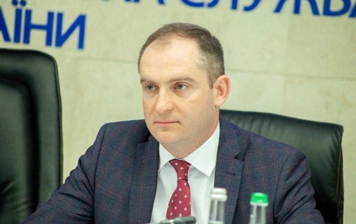 СБУ провела обыск у бывшего главы налоговой Верланова: "Искали флешки, телефоны и гаджеты"