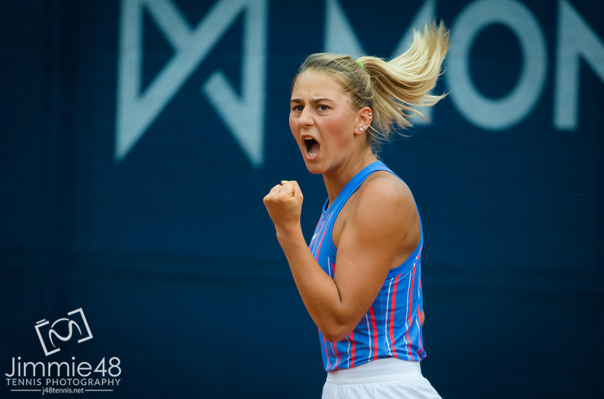 Украинка Костюк "разгромила" россиянку на старте US Open: в РФ заявляли, что у Украины не будет шансов