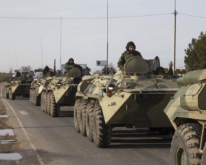 СМИ: На Донецк движется украинская бронетехника в сопровождении вертолетов