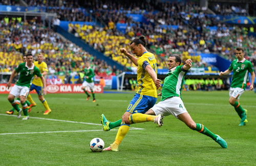 Евро-2016: Гол в свои ворота лишил Ирландию победы над Швецией