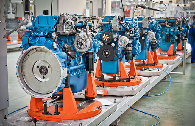 Российский ГАЗ оставил украинскую военную технику без моторов