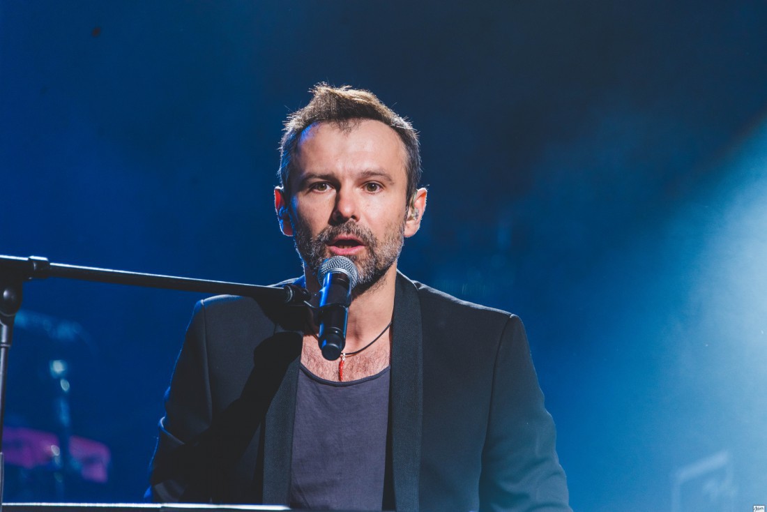 Вакарчук спел в Стэнфордском университете: в Сети появилось видео душевного исполнения украинских песен для американцев - кадры