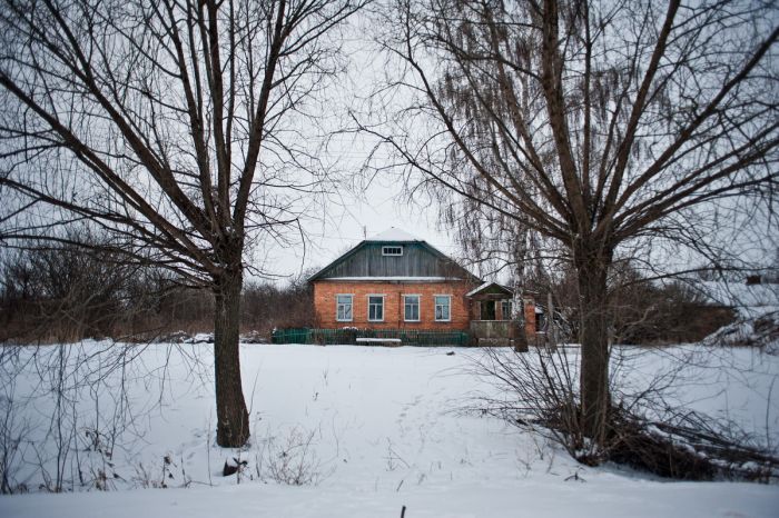 Стояли возле окна и плакали: в Черниговской области найдены брошенные матерью в холодном доме и без еды шестеро детей - подробности