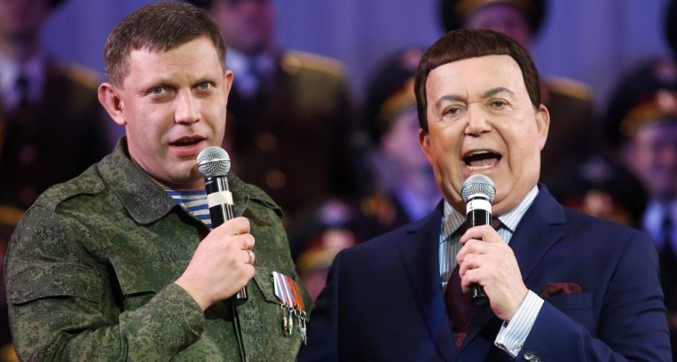 Неоценимый Кобзон наконец получит паспорт “ДНР” из рук главаря боевиков 
