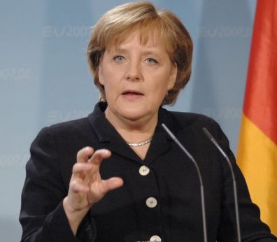 Меркель: Мы будем бороться с ксенофобией, расизмом и экстремизмом. Им нет места в Германии