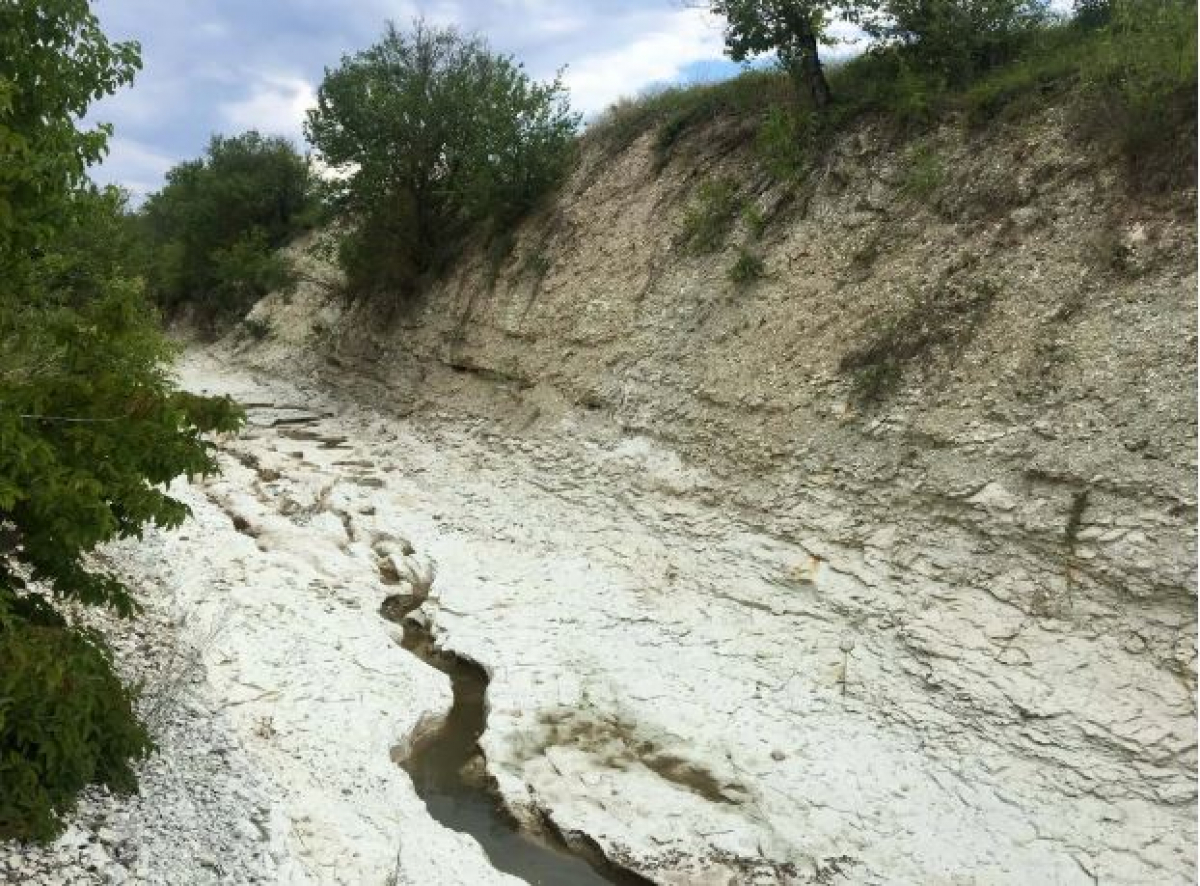 В Крыму практически высохла река Кача: в Сети показали, какой источник был всего год назад