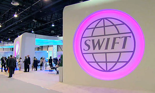 ​Первые ласточки: два российских банка отключат от системы SWIFT из-за отделений в аннексированном Крыму