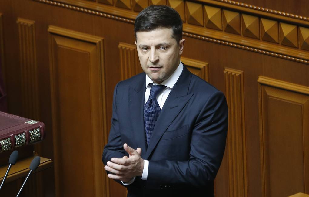 Зеленский сделал заявление о своей отставке: президент назвал четыре причины