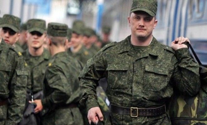 В Луганске объявлены "военные сборы" – в Сети указали на подвох в "указе"
