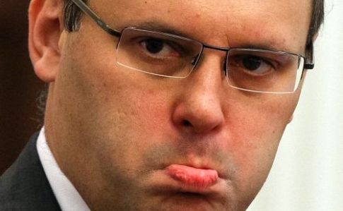 Вот не везет Каськиву: только жизнь в стране людей в белых штанах и широкополых шляп поманила светлой стороной, а тут как тут и ГПУ появилась – Тарас Березовец