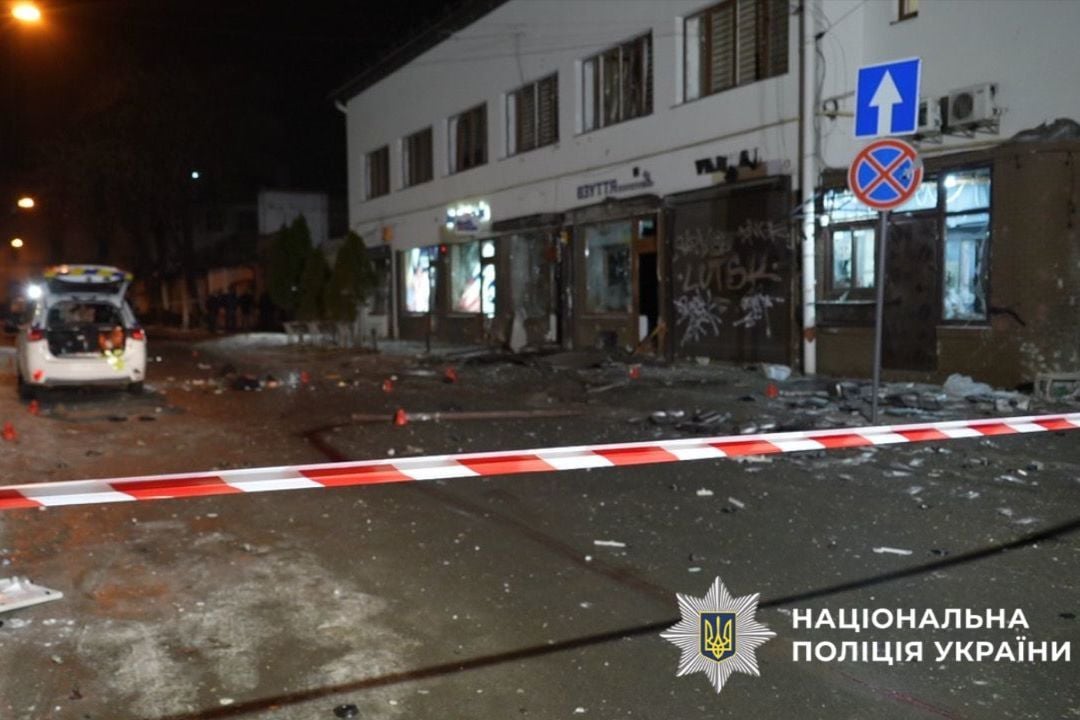 Двойной взрыв во Львове: теракт унес жизнь 23-летней полицейской, десятки раненых