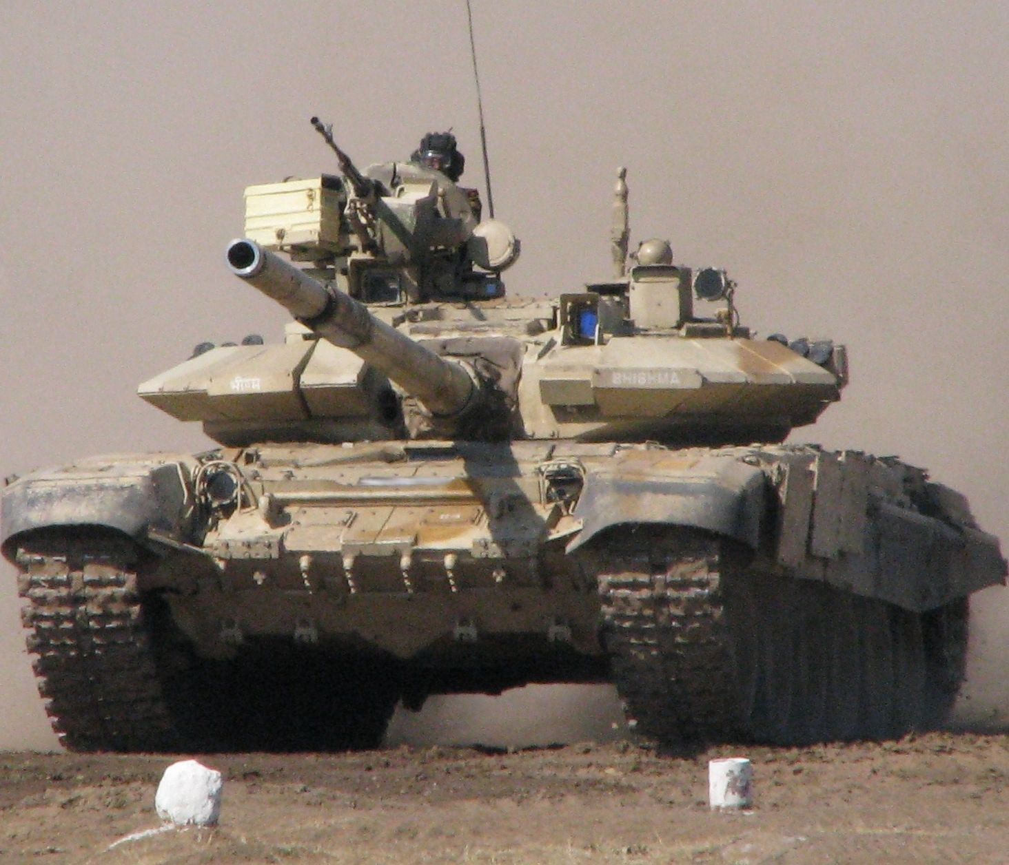 В Сирии повстанцы взорвали танк Т-72 из ПТУРа в Кафранбеле: появилось видео 