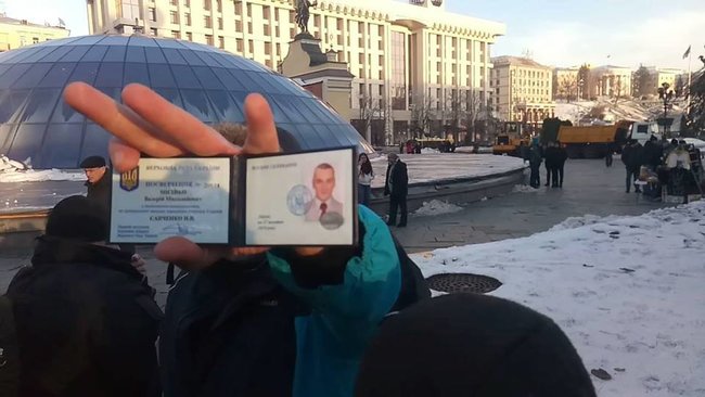 В Киеве задержали помощника Надежды Савченко, единомышленники пытались отбить его у силовиков