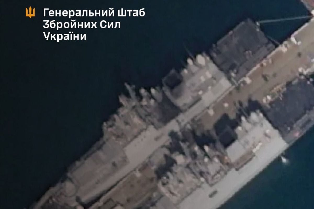 ​Минус два носителя "Калибров": Генштаб подтвердил поражение фрегатов "Эссен" и "Макаров" в порту РФ