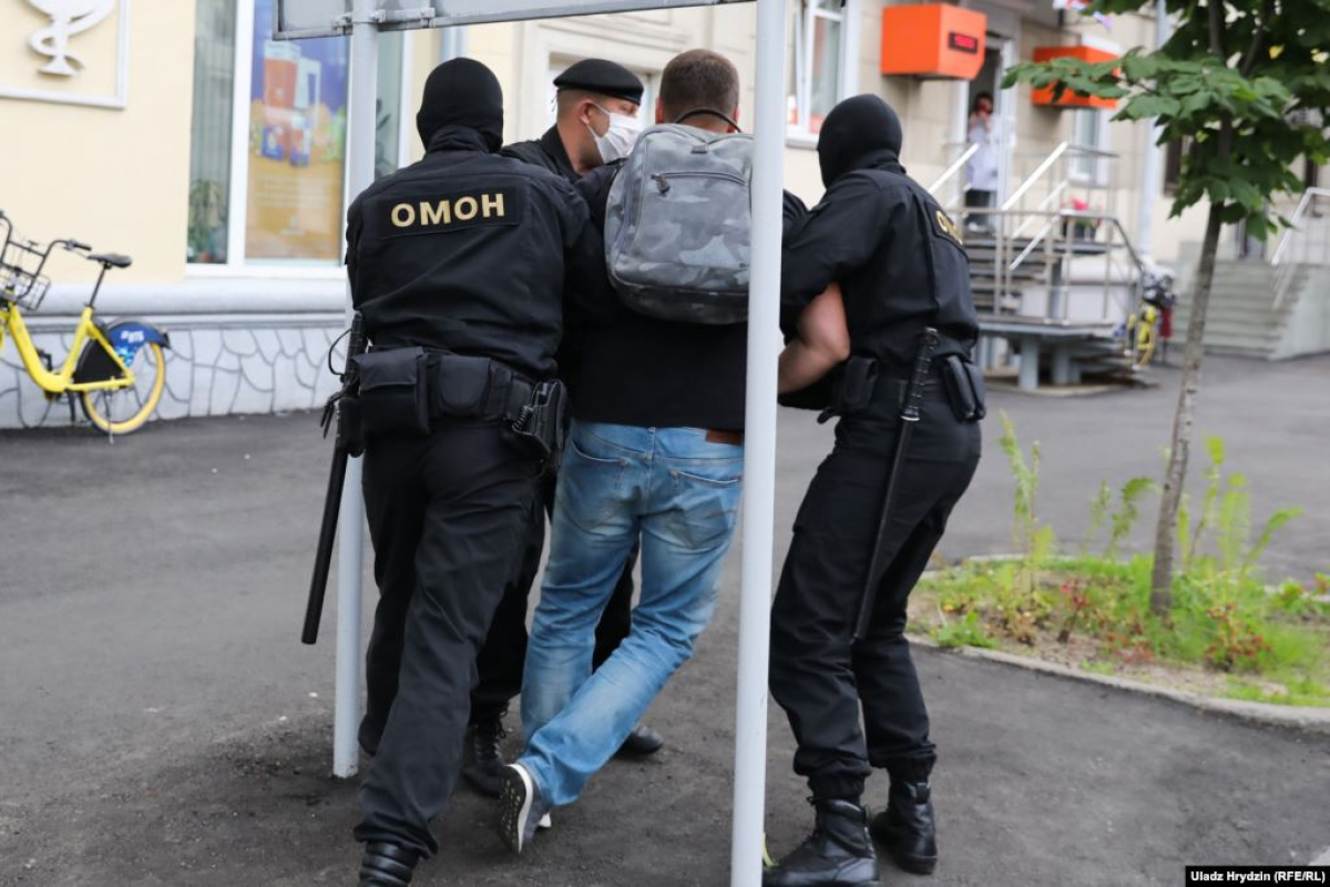 Протесты в Беларуси не прекращаются – ОМОН устроил новые задержания