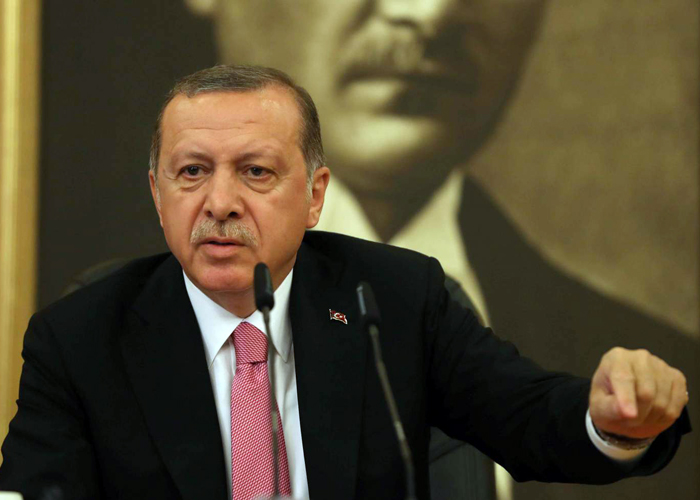 Эрдоган "прикинулся дурачком": на замечание США насчет приобретения у Кремля ЗРС С-400 глава Турции заявил, что ничего плохого в бизнесе с Россией нет