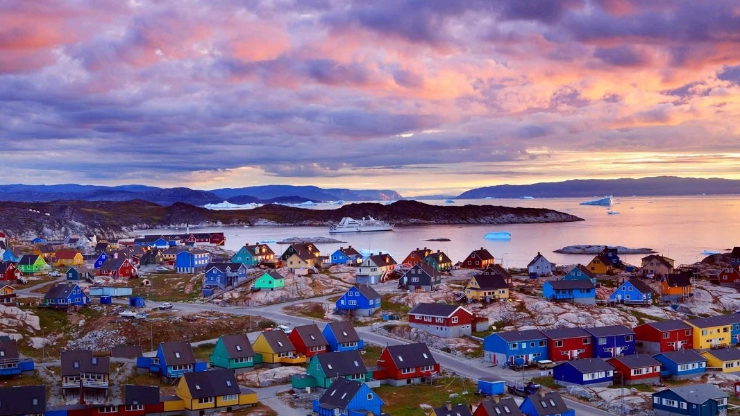 Гренландия опять зазеленеет: в Арктике начал таять самый старый и прочный ледник