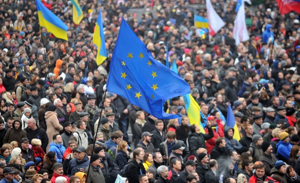 Эксперт: Третий Майдан не оставит камня на камне от Украины