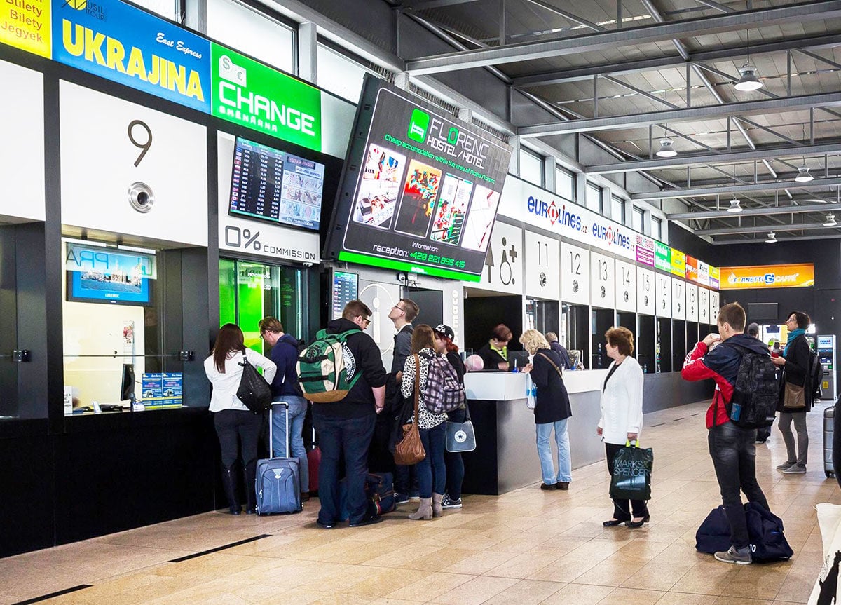 В Чехии хотят ужесточить правила автобусных перевозок из Украины: "Это стало проходным двором", – Окамура