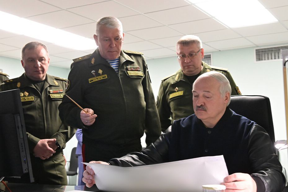 ​Ядерный конфуз Лукашенко: пропаганда пыталась выдать топливные баки Су-25 за боеголовки