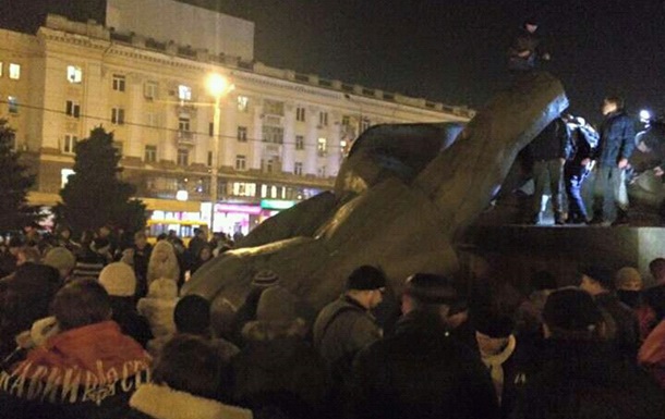 ​Вся правда о Петровском, чей памятник повалили в Днепропетровске: кем был кровавый революционер