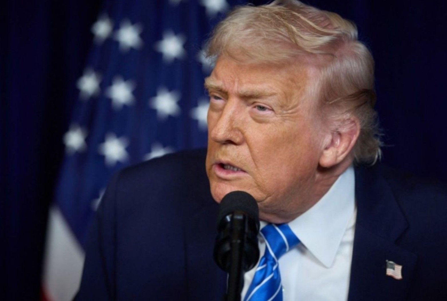 Трамп одним словом отреагировал на открытие Ираном Ормузского пролива