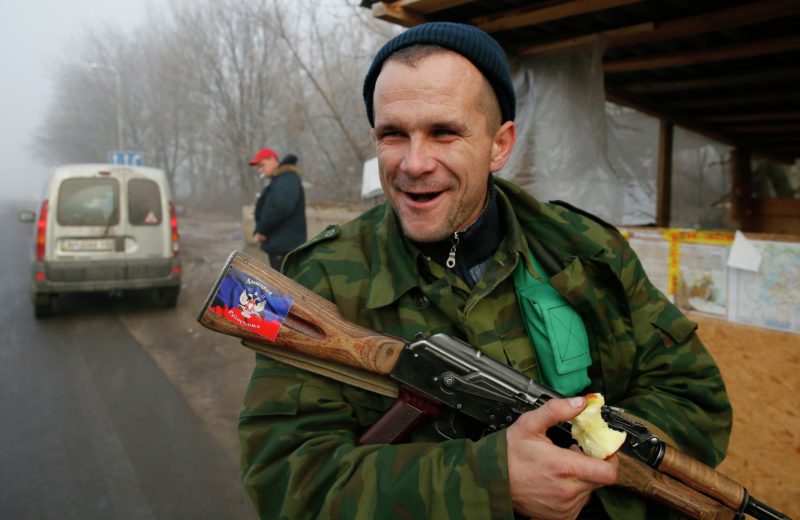 Беспробудные алкоголики и законченные наркоманы из "армии" "ЛНР" совершили ряд  ДТП в оккупированном Донбассе - народ "республики" в шоке