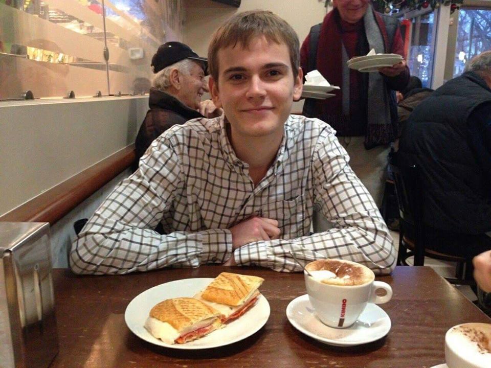 Стало известно имя погибшего украинца в Ницце: фото документов